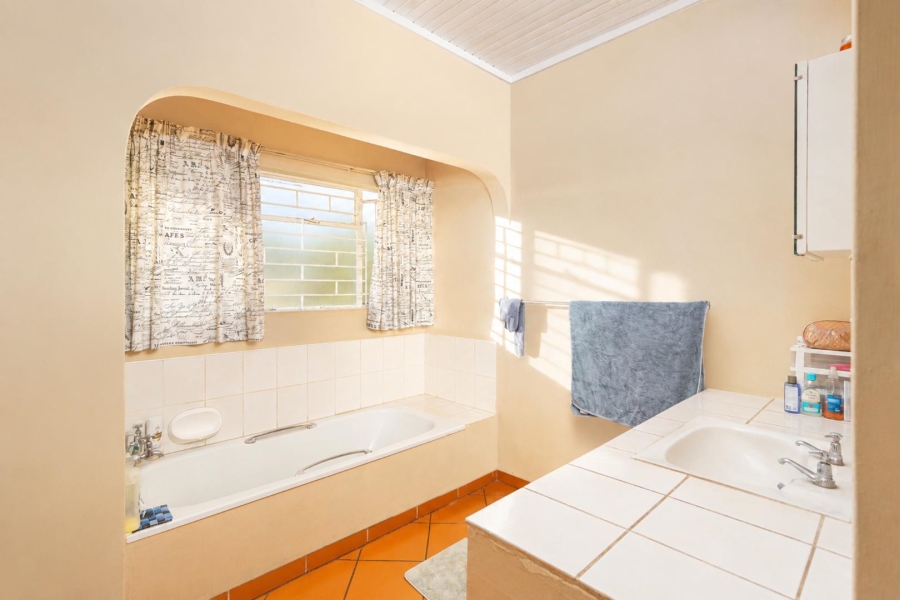 4 Bedroom Property for Sale in Rietfontein AH North West